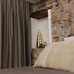 L'angolo Di Filippo Ii Piano 아파트 *