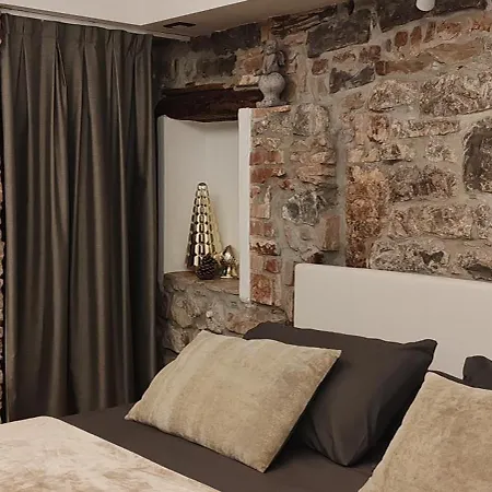 L'angolo Di Filippo Ii Piano