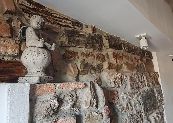 L'angolo Di Filippo Ii Piano *